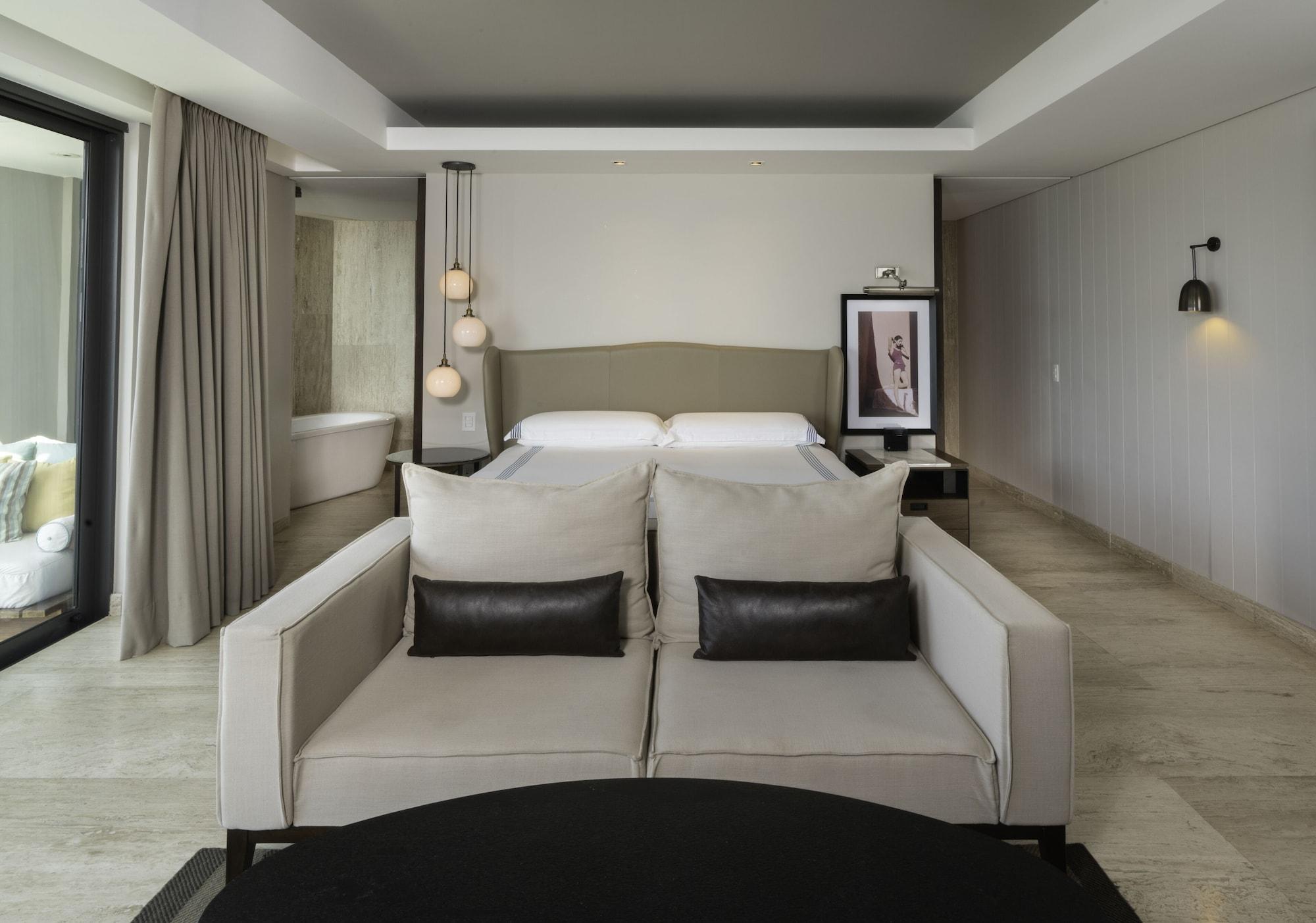 Thompson House Playa del Carmen